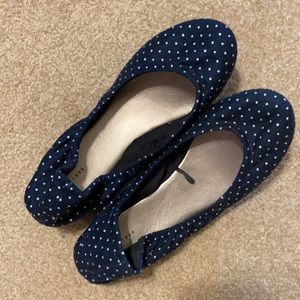 Navy flats with white polka dots
